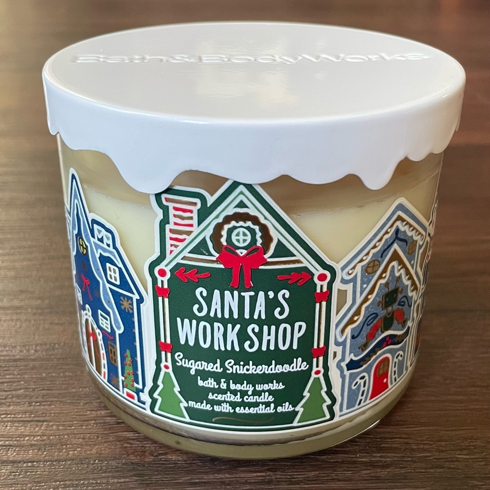 Bath And Body Works Santa’s Work Shop Sugared Snickerdoodle Candle 14.5 oz